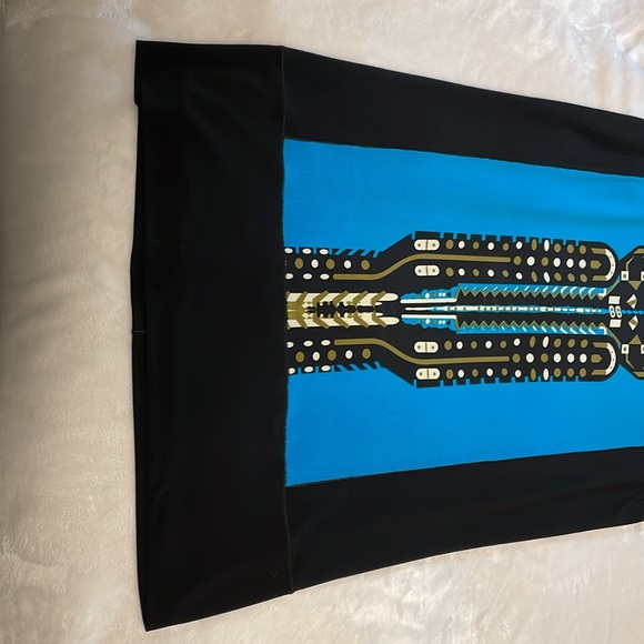 Ladies spandex patterned midi dress. Size L - Picture 7 of 9